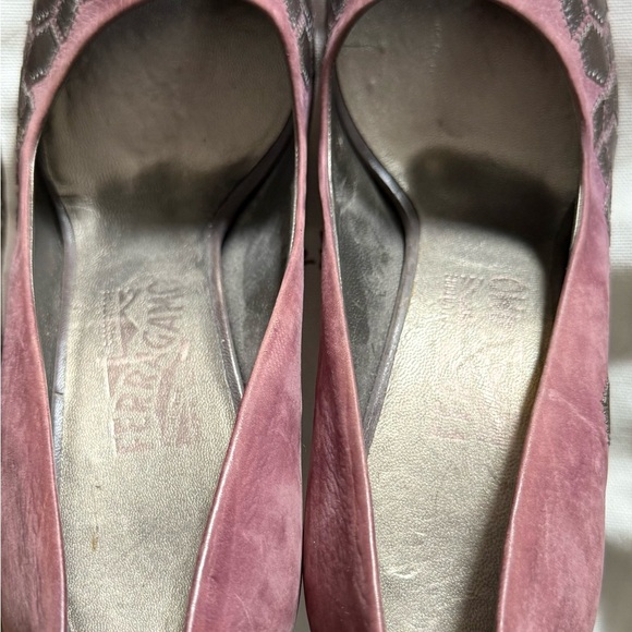 Ferragamo suede peep toe heels - Picture 2 of 5